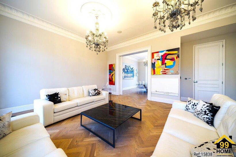 64 Eccleston Square, London, Pimlico... 5 bed maisonette to rent - £25,000 pcm (£5,769 pw)