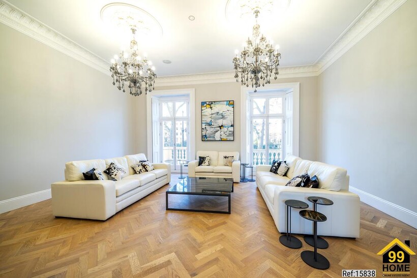 64 Eccleston Square, London, Pimlico... 5 bed maisonette to rent - £25,000 pcm (£5,769 pw)