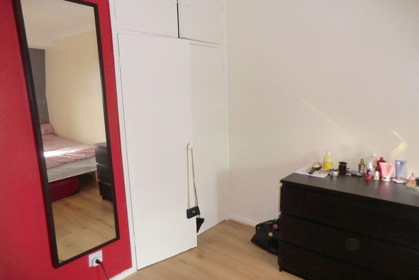 Bishops Bridge Road, London W2 3 bed flat share to rent - £1,127 pcm (£260 pw)