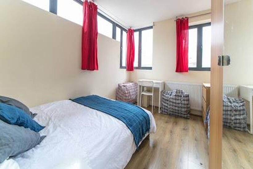 John Maurice Close, London SE17 5 bed flat share to rent - £1,040 pcm (£240 pw)