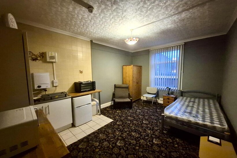 Albany Road, Earlsdon, Coventry 1 bed in a house share to rent - £435 pcm (£100 pw)