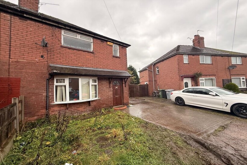 Eadie Grove, Crewe 3 bed semi-detached house to rent - £849 pcm (£196 pw)