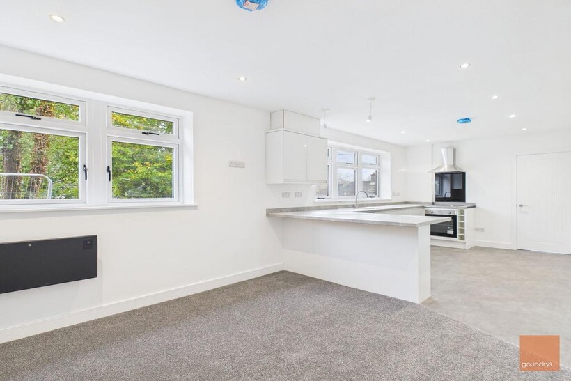 Trevose Road, Truro, TR1 3QW 3 bed apartment to rent - £1,300 pcm (£300 pw)