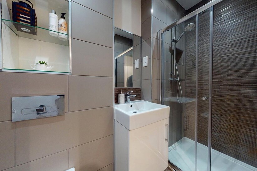 Apt 20, Q Two Residence, 25 Queen... 2 bed apartment to rent - £1,330 pcm (£307 pw)