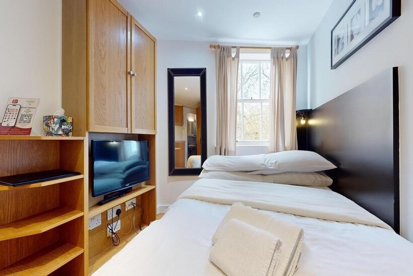 Cartwright Gardens, London WC1H Flat to rent - £2,102 pcm (£485 pw)