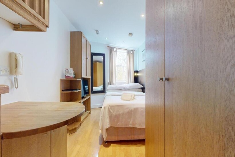 Cartwright Gardens, London WC1H Flat to rent - £2,102 pcm (£485 pw)