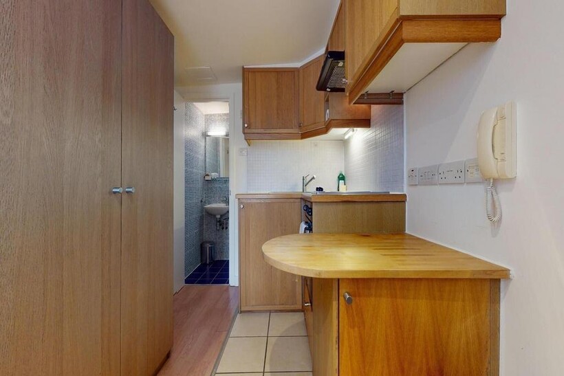 Cartwright Gardens, London WC1H Flat to rent - £2,102 pcm (£485 pw)