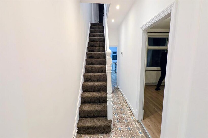 Whats App Image 2025-11-14 at 22.33.59 (2).jpeg