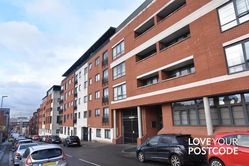 Avoca Court, Birmingham B12 2 bed flat to rent - £1,000 pcm (£231 pw)
