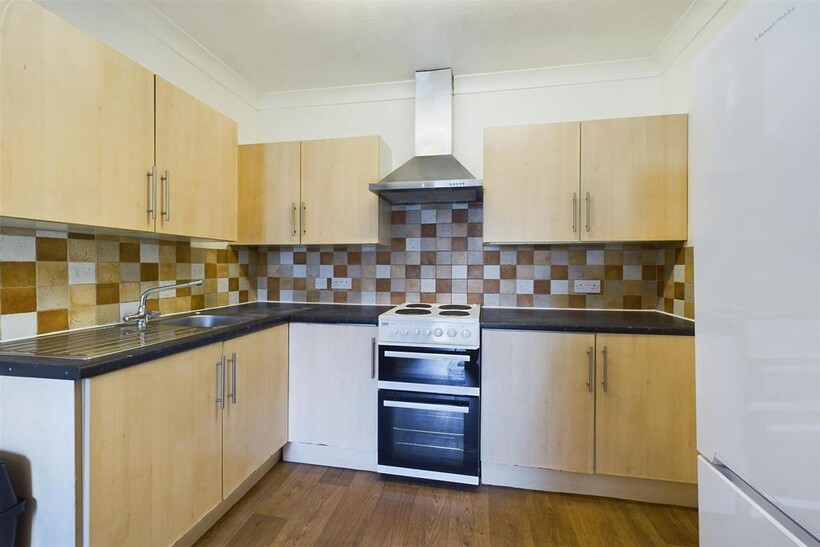 CAM02534 G0-PR0434-STILL004.jpg