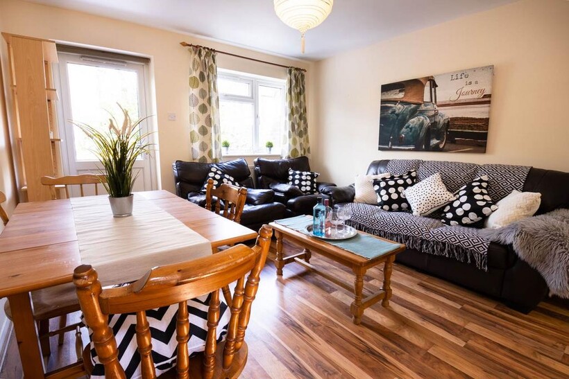 2 Beverly Road Stude