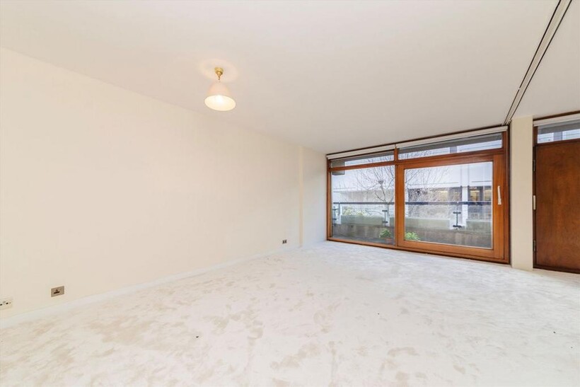 Barbican, London EC2Y 1 bed flat to rent - £3,098 pcm (£715 pw)