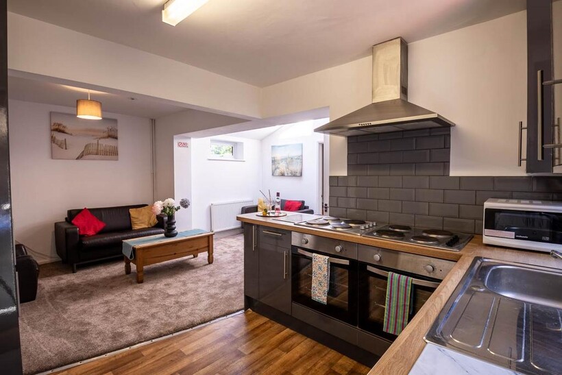 21crowngardens stude