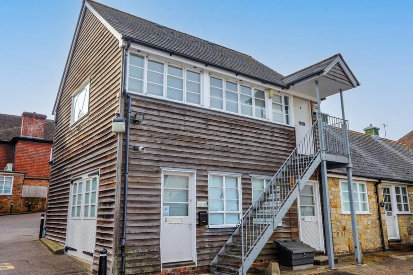 High Street, Battle, TN33 Property to rent - £500 pcm (£115 pw)