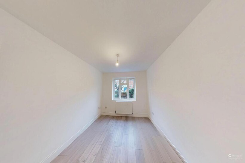 Manor Court, York Way, London, N20 2 bed apartment to rent - £1,695 pcm (£391 pw)