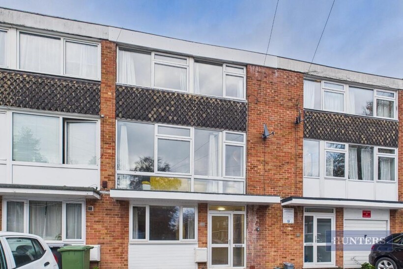 CAM05152 G0-PR0287-STILL019.jpg