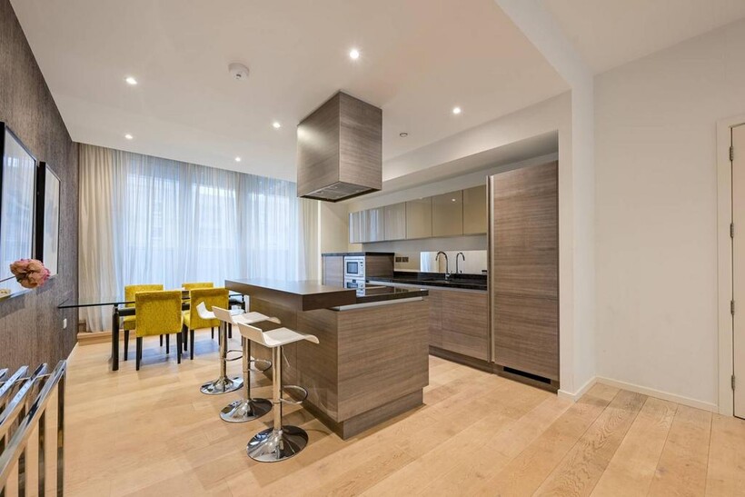 Baltimore Wharf, Canary Wharf... 2 bed flat to rent - £3,699 pcm (£854 pw)