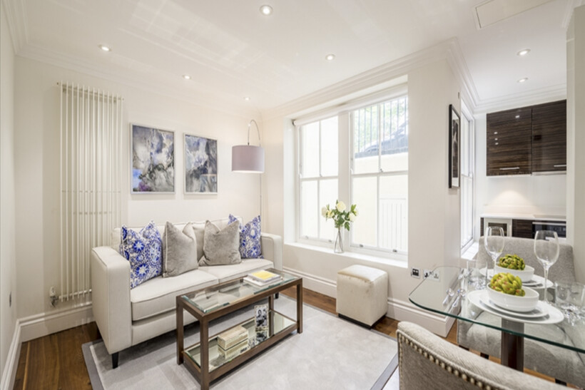 Kensington Gardens Square, London W2 1 bed flat to rent - £3,185 pcm (£735 pw)
