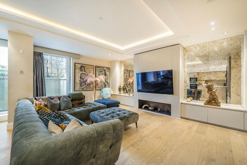 Radnor Terrace, London W14 2 bed flat to rent - £4,996 pcm (£1,153 pw)