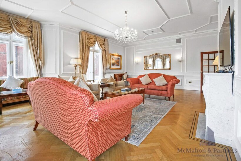 1 Kensington High Street, London, W8 6 bed flat to rent - £15,000 pcm (£3,462 pw)