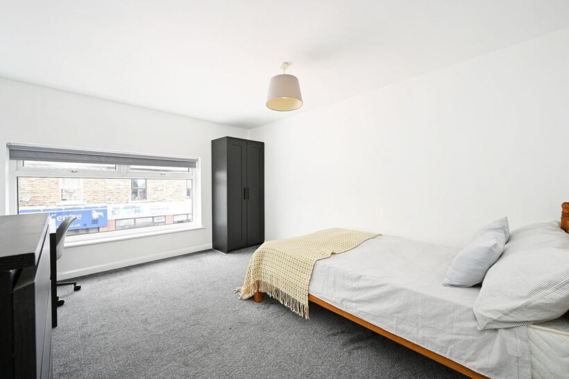 190d Crookes, Crookes 3 bed flat to rent - £1,040 pcm (£240 pw)