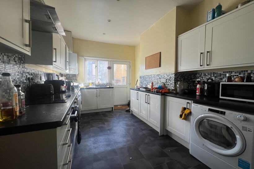 Bishopston, Bristol BS7 5 bed flat to rent - £3,800 pcm (£877 pw)
