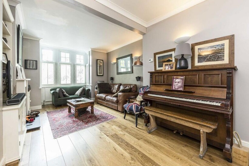 Corney Road, London W4 5 bed house to rent - £5,746 pcm (£1,326 pw)