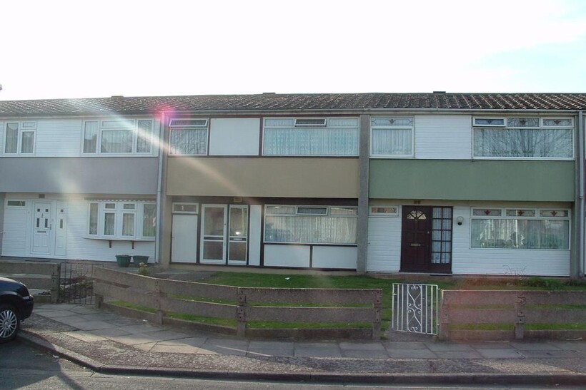 Wivenhoe Road, Barking, IG11 3 bed terraced house to rent - £60,833 pcm (£14,038 pw)