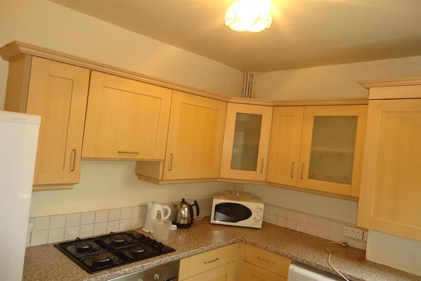 Sharrow Vale Road, Sheffield, S11 8ZB 1 bed terraced house to rent - £277 pcm (£64 pw)