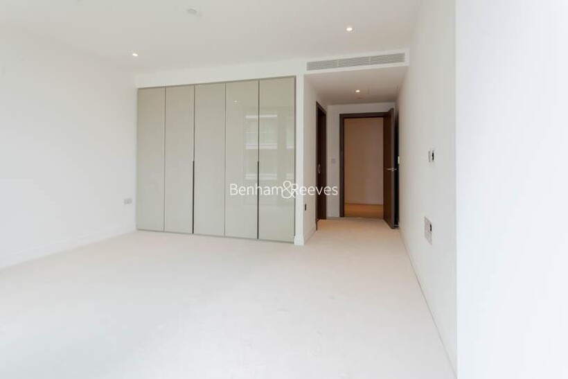 Fulham Reach, Hammersmith W6 2 bed apartment to rent - £4,650 pcm (£1,073 pw)