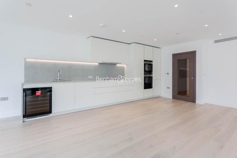 Fulham Reach, Hammersmith W6 2 bed apartment to rent - £4,650 pcm (£1,073 pw)