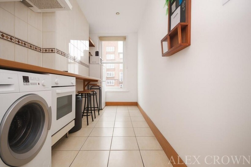 Stoke Newington Church Street, Stoke... 3 bed flat to rent - £2,395 pcm (£553 pw)