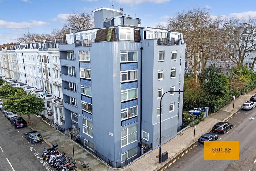 43-47 Arundel Gardens, London W11 2 bed apartment to rent - £3,430 pcm (£792 pw)
