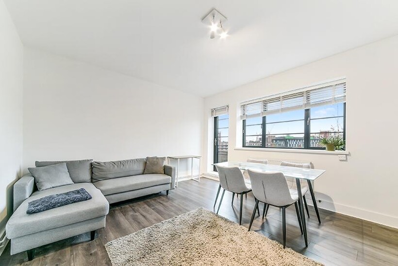 Wilbraham House, Vauxhall London SW8 3 bed apartment to rent - £3,225 pcm (£744 pw)