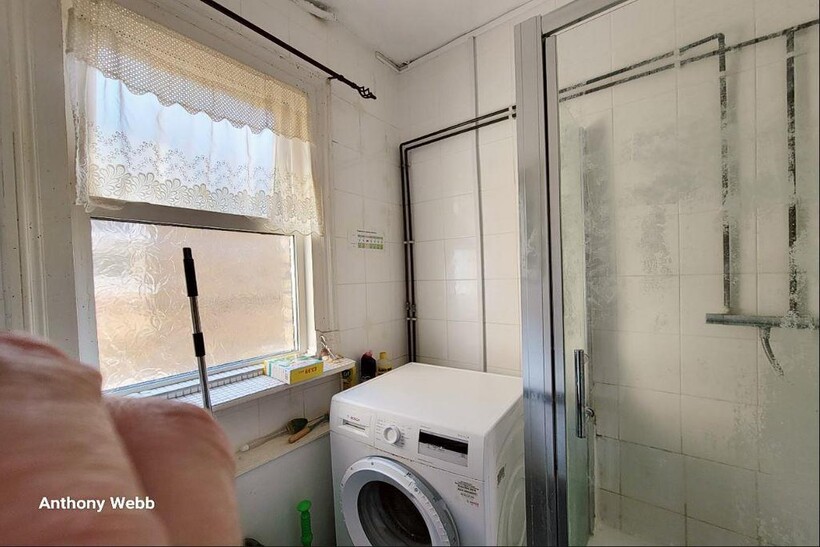 Communal Shower room