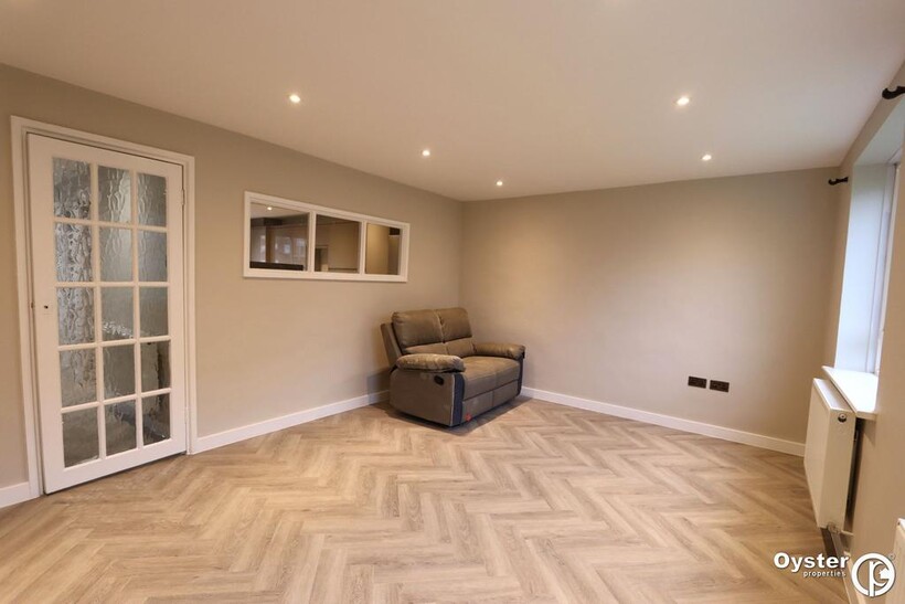 High Road, London, N11 3 bed apartment to rent - £2,000 pcm (£462 pw)