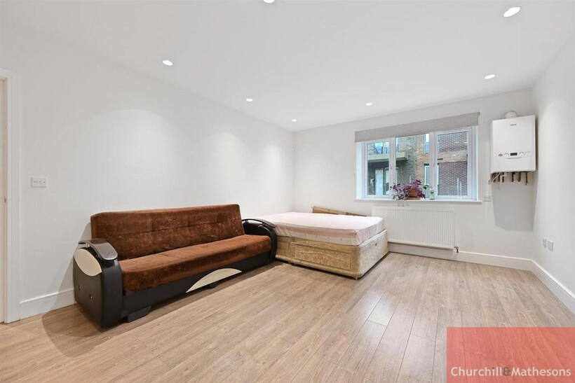 CHMAA - Waterfront House (5).jpg