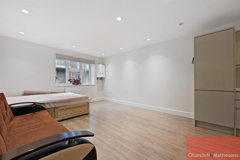 CHMAA - Waterfront House (6).jpg