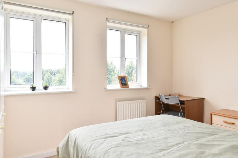 Caddow Road, Three Score, Norwich, NR5 4 bed semi-detached house to rent - £1,720 pcm (£397 pw)