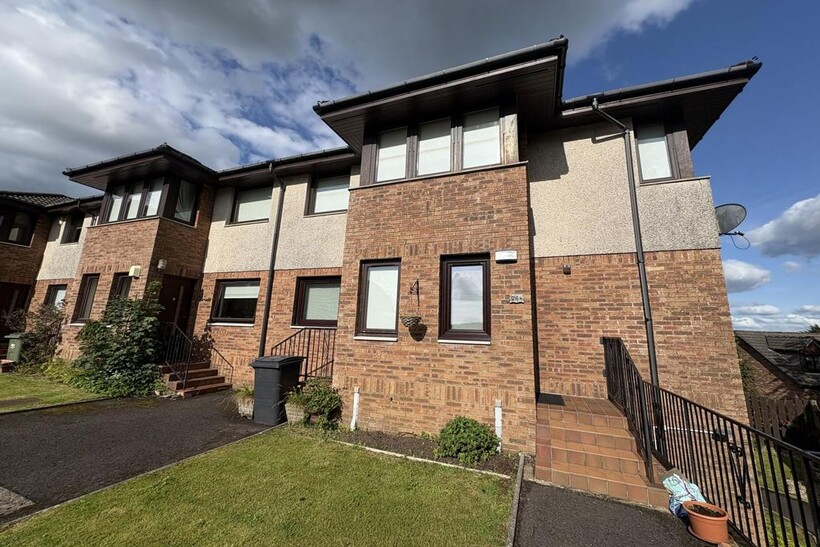 Houston Road, Bridge Of Weir, PA11 2 bed apartment to rent - £850 pcm (£196 pw)