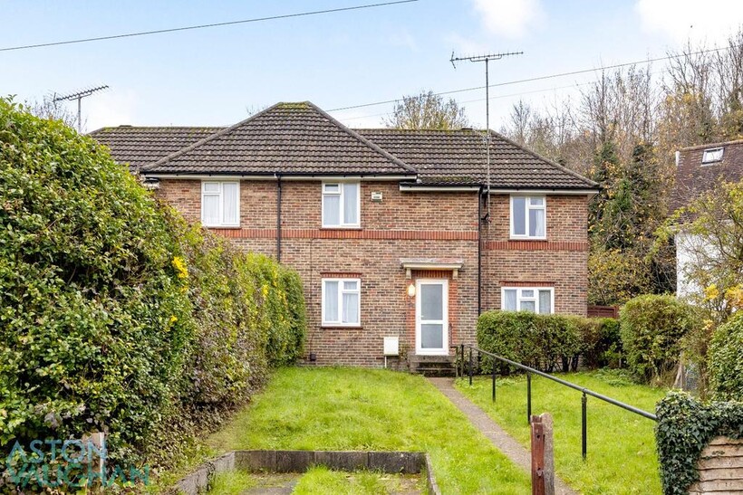 Manton Road, Brighton BN2 4 bed semi-detached house to rent - £2,687 pcm (£620 pw)