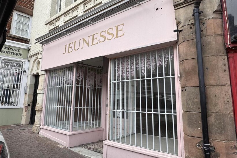 Sheep Market, Leek House to rent - £821 pcm (£189 pw)