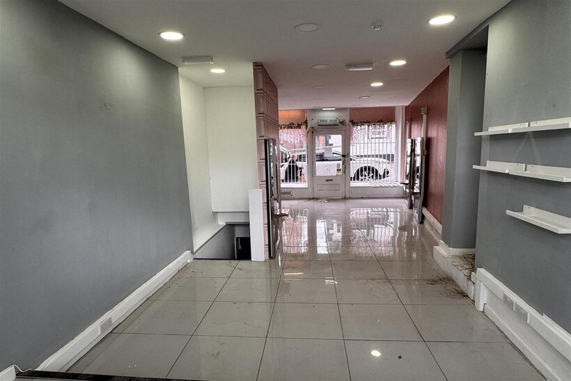 Sheep Market, Leek House to rent - £821 pcm (£189 pw)