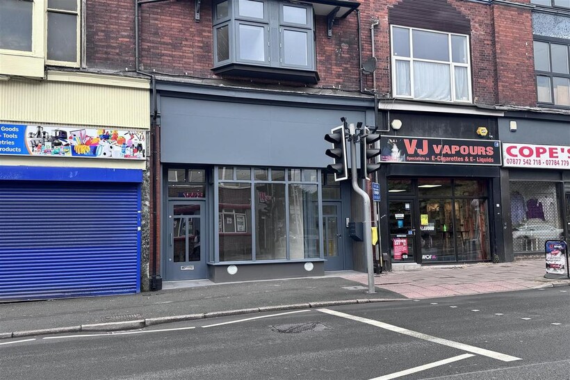 High Street, Stoke-On-Trent Retail property (high street) to rent - £833 pcm (£192 pw)