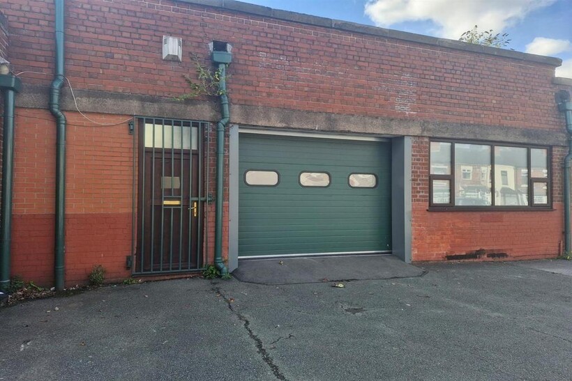 Campbell Road, Campbell Industrial... Property to rent - £1,542 pcm (£356 pw)