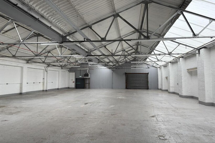 Campbell Road, Campbell Industrial... Property to rent - £1,542 pcm (£356 pw)