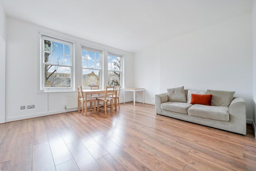 Fitzjohns Avenue, Hampstead Village, NW3 2 bed apartment to rent - £3,198 pcm (£738 pw)