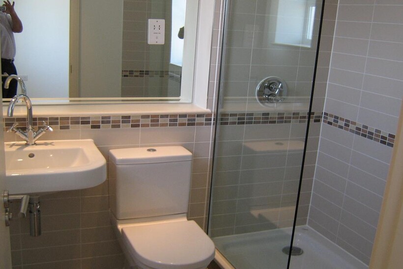 Beaumont Drive, Worcester Park KT4 2 bed flat to rent - £1,990 pcm (£459 pw)