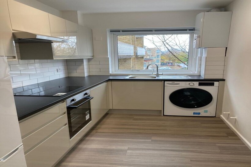 Sherwood Court, Willesden 1 bed flat to rent - £1,751 pcm (£404 pw)