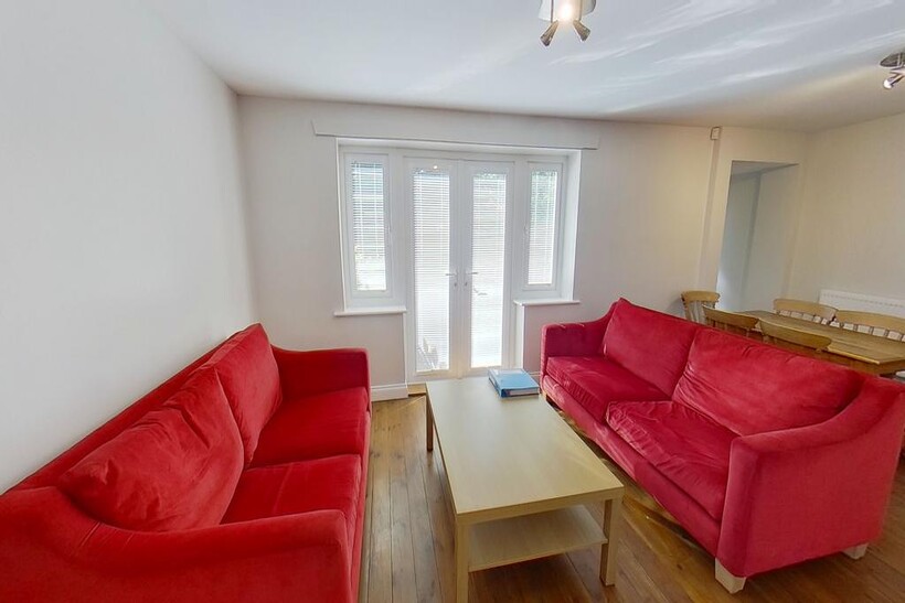 Friars Court, Nottingham, NG7 5 bed end of terrace house to rent - £541 pcm (£125 pw)